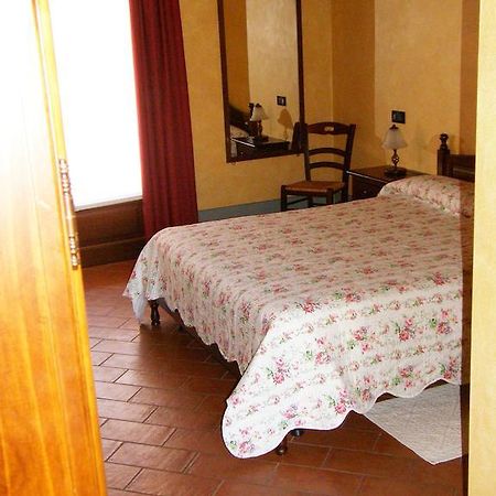 Agriturismo Greppi Crescentino Szoba fotó